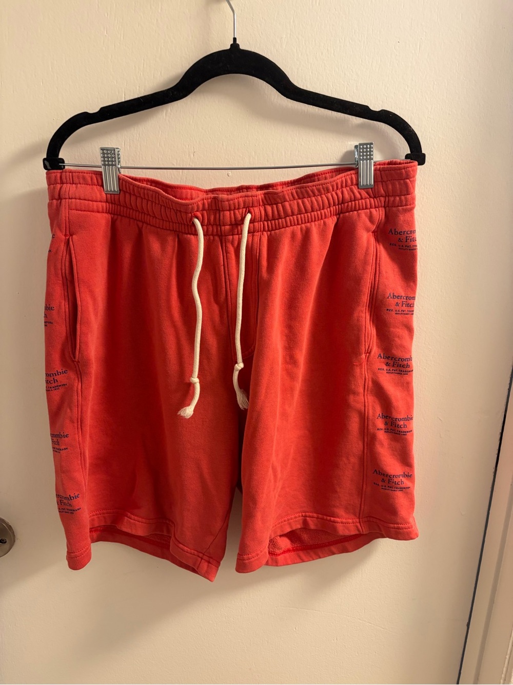 Abercrombie & Fitch Men Fleece Sweat Shorts Side Multi Logo Graphic Red M